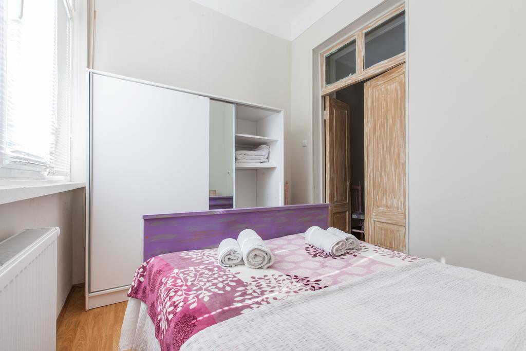 Sweet Home At Rustaveli Avenue Tiflis Habitación foto